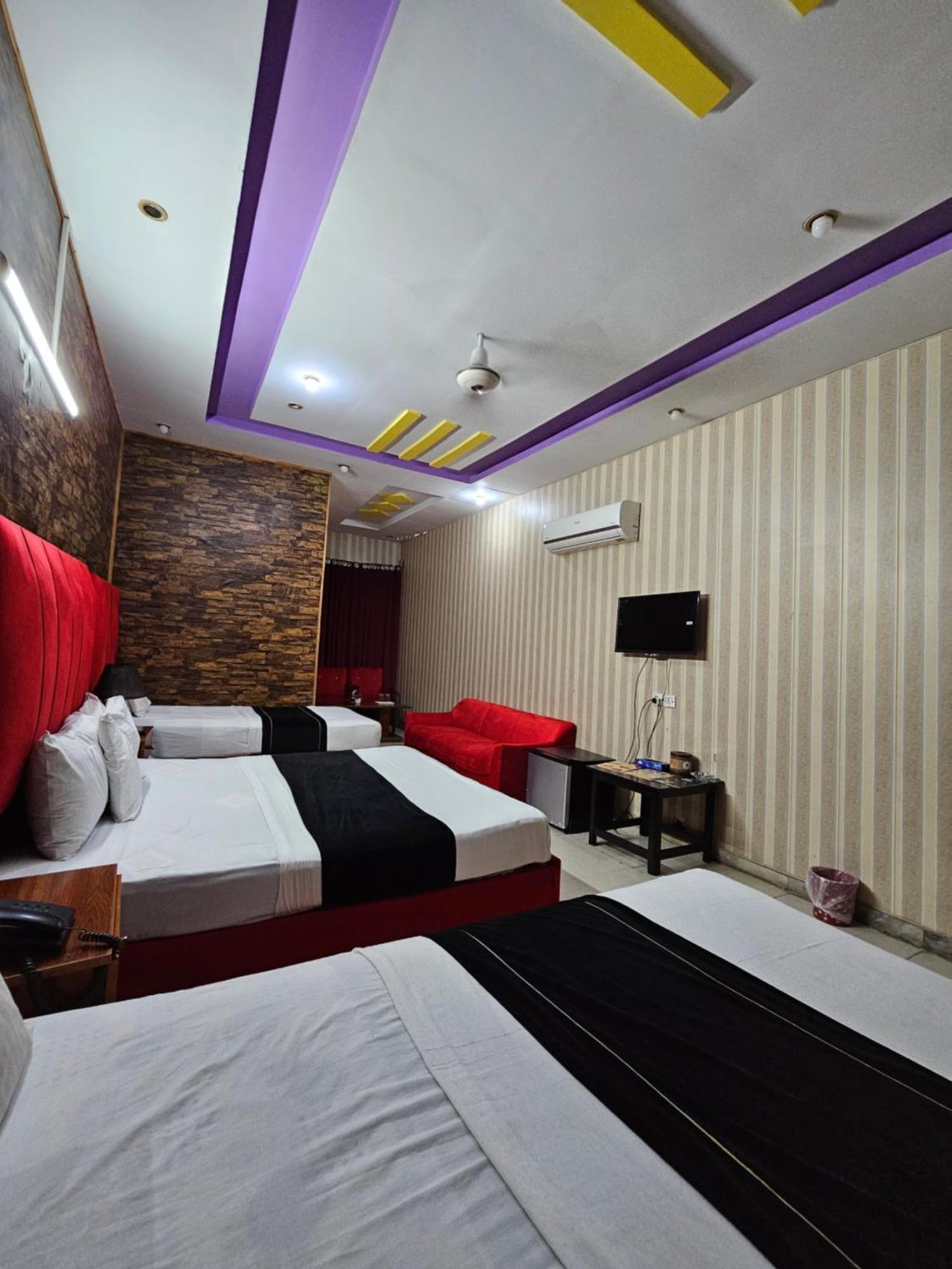 Hotel Tulip Inn, Gulberg لاهور الغرفة الصورة