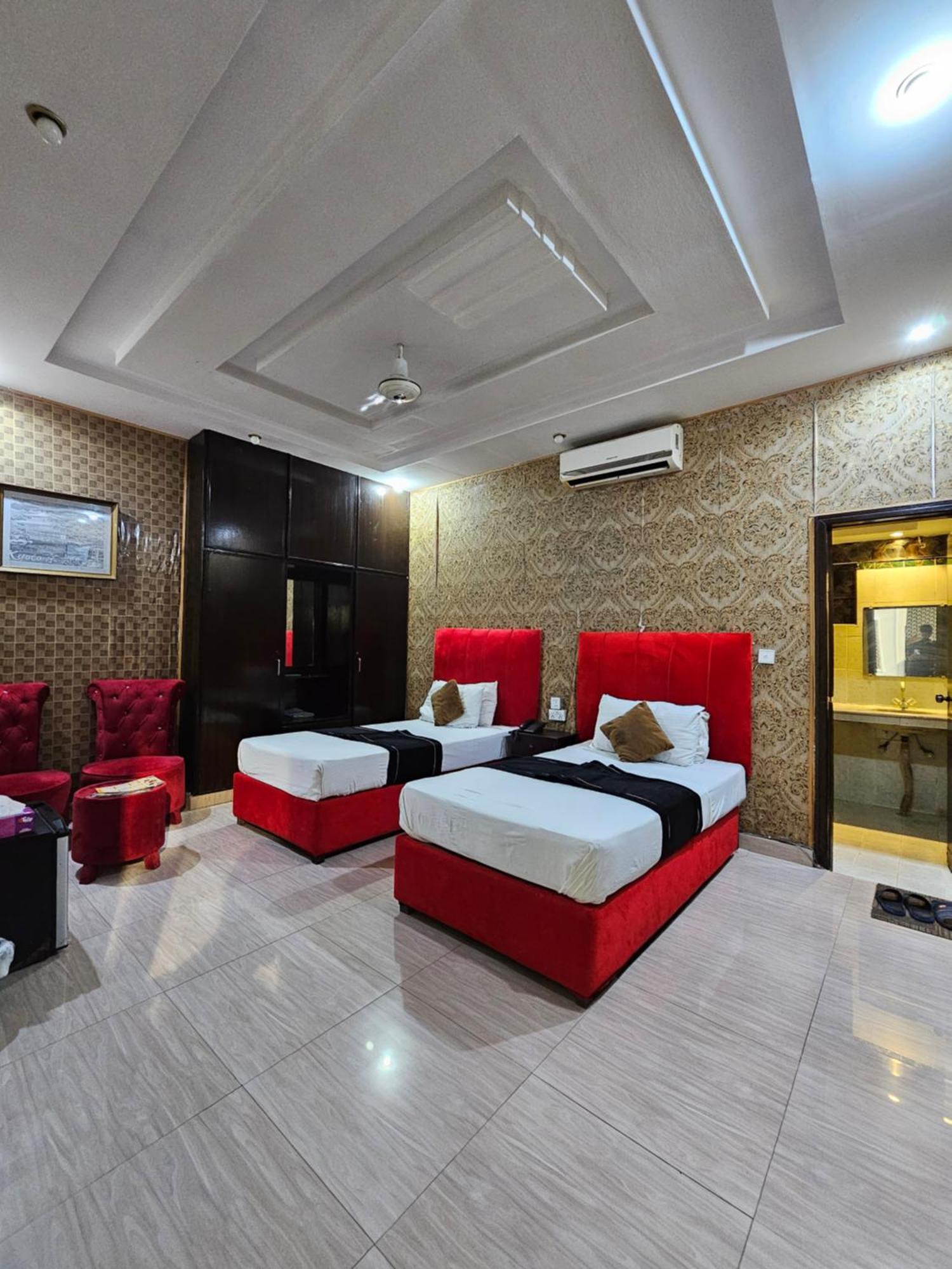 Hotel Tulip Inn, Gulberg لاهور المظهر الخارجي الصورة