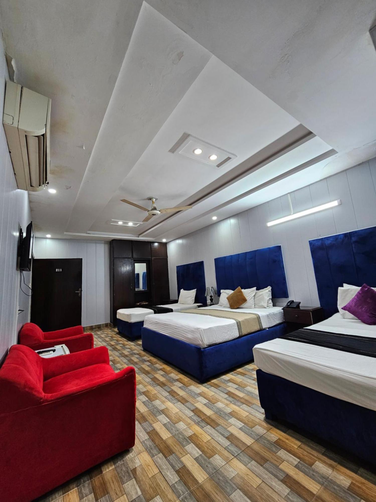 Hotel Tulip Inn, Gulberg لاهور المظهر الخارجي الصورة