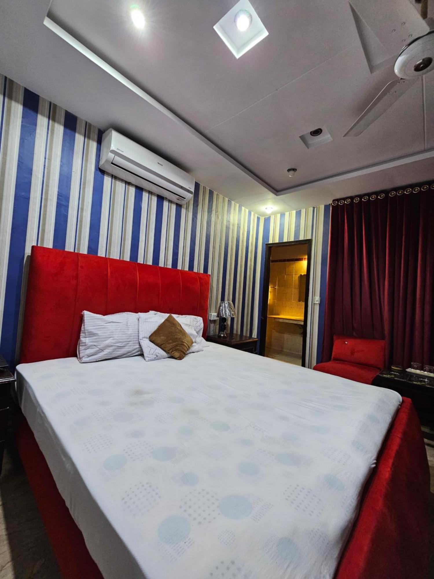 Hotel Tulip Inn, Gulberg لاهور المظهر الخارجي الصورة