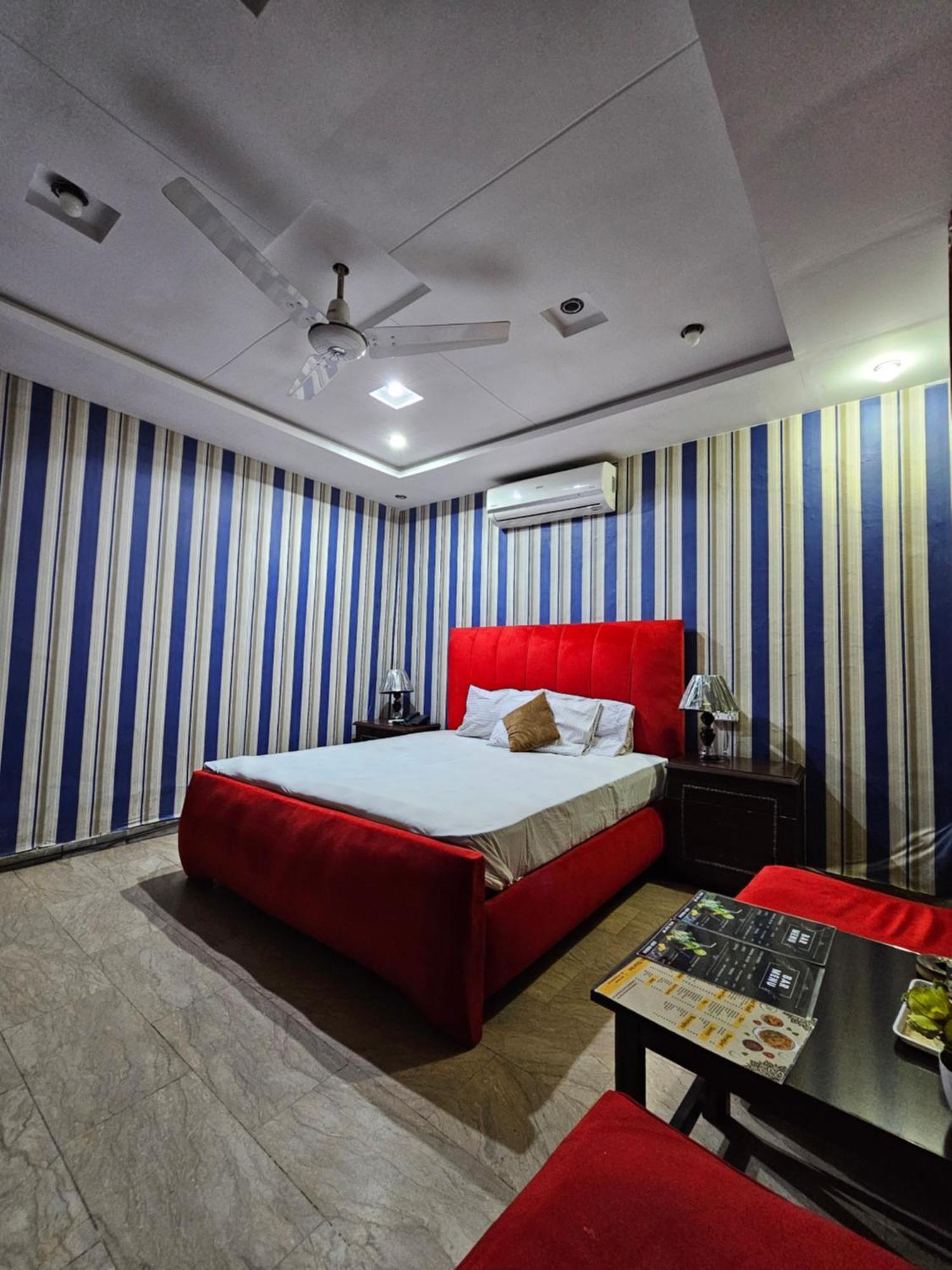 Hotel Tulip Inn, Gulberg لاهور المظهر الخارجي الصورة