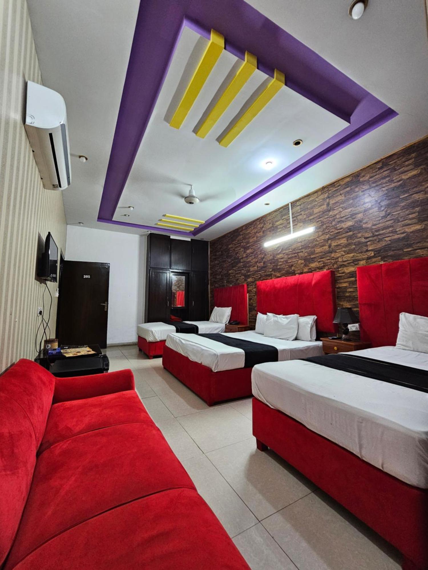 Hotel Tulip Inn, Gulberg لاهور الغرفة الصورة