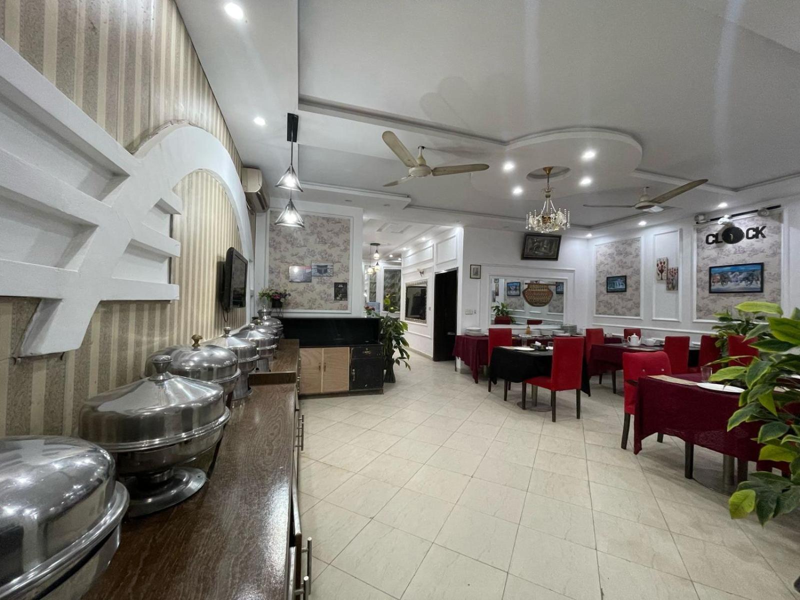 Hotel Tulip Inn, Gulberg لاهور المظهر الخارجي الصورة