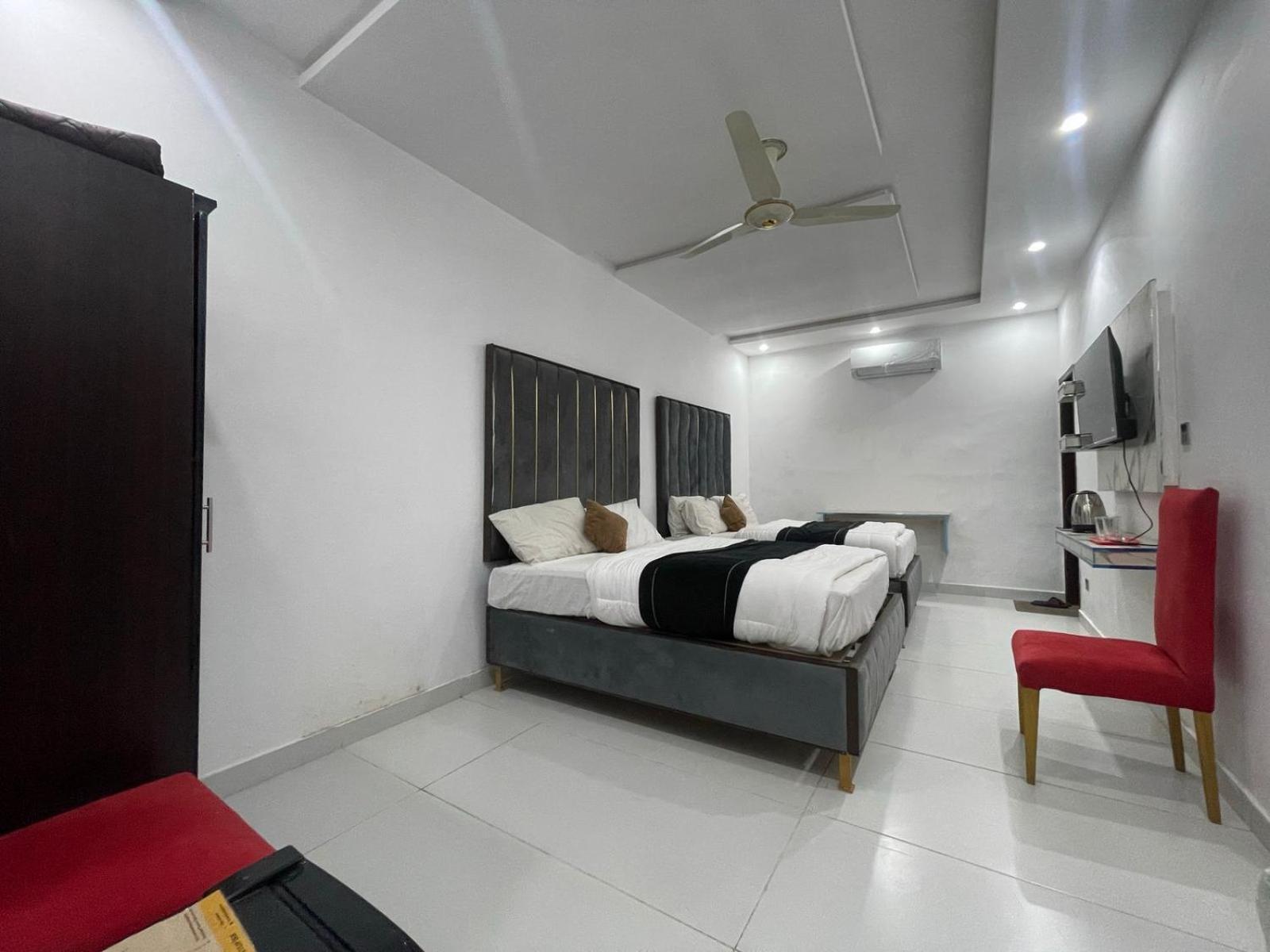 Hotel Tulip Inn, Gulberg لاهور المظهر الخارجي الصورة