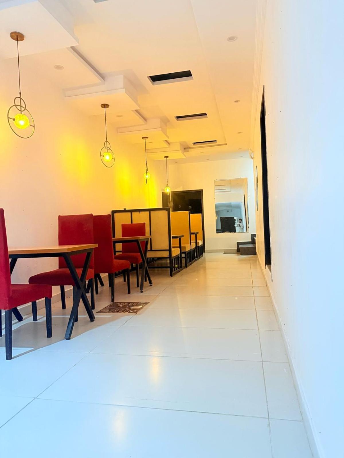 Hotel Tulip Inn, Gulberg لاهور المظهر الخارجي الصورة