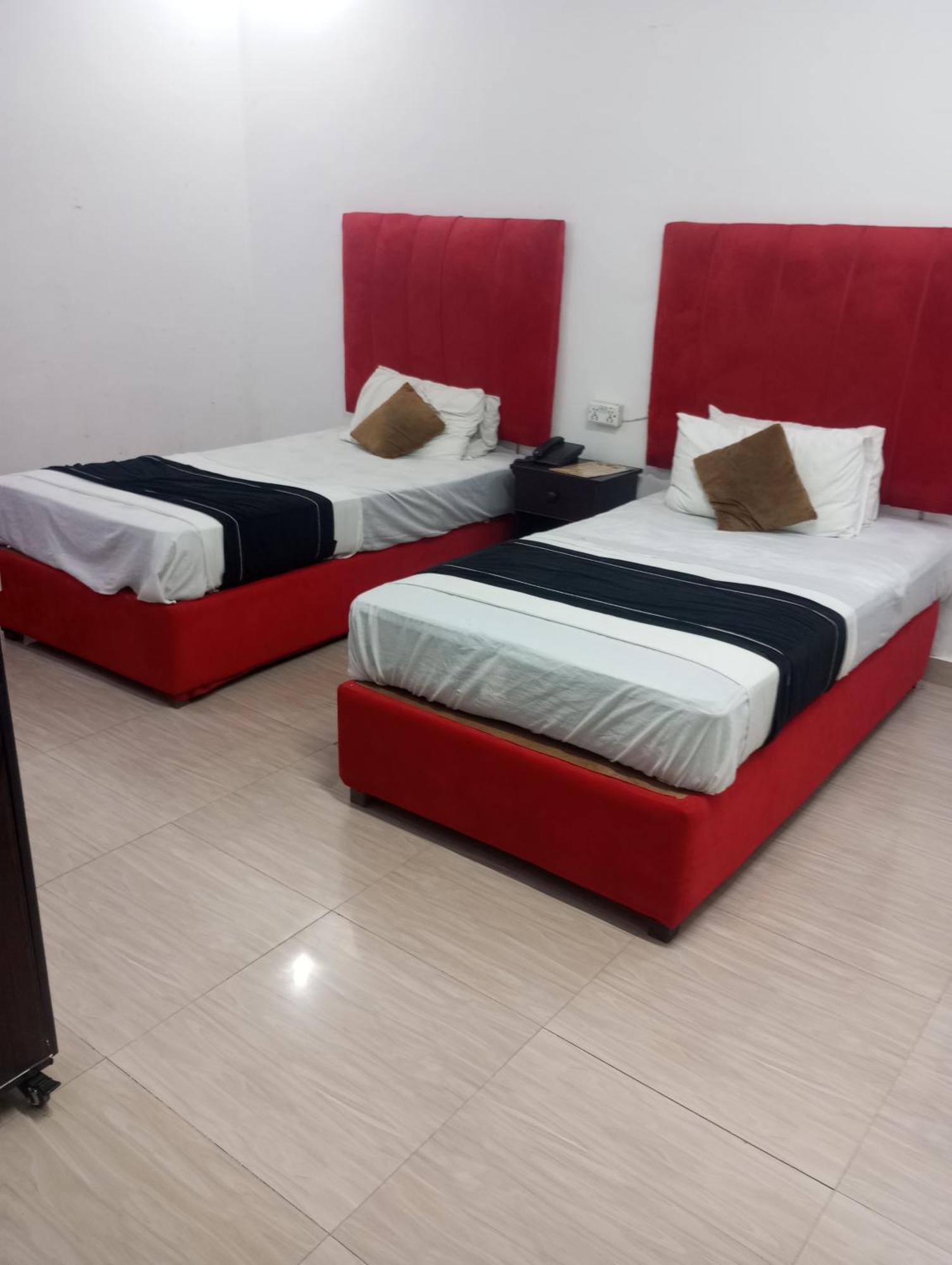 Hotel Tulip Inn, Gulberg لاهور المظهر الخارجي الصورة